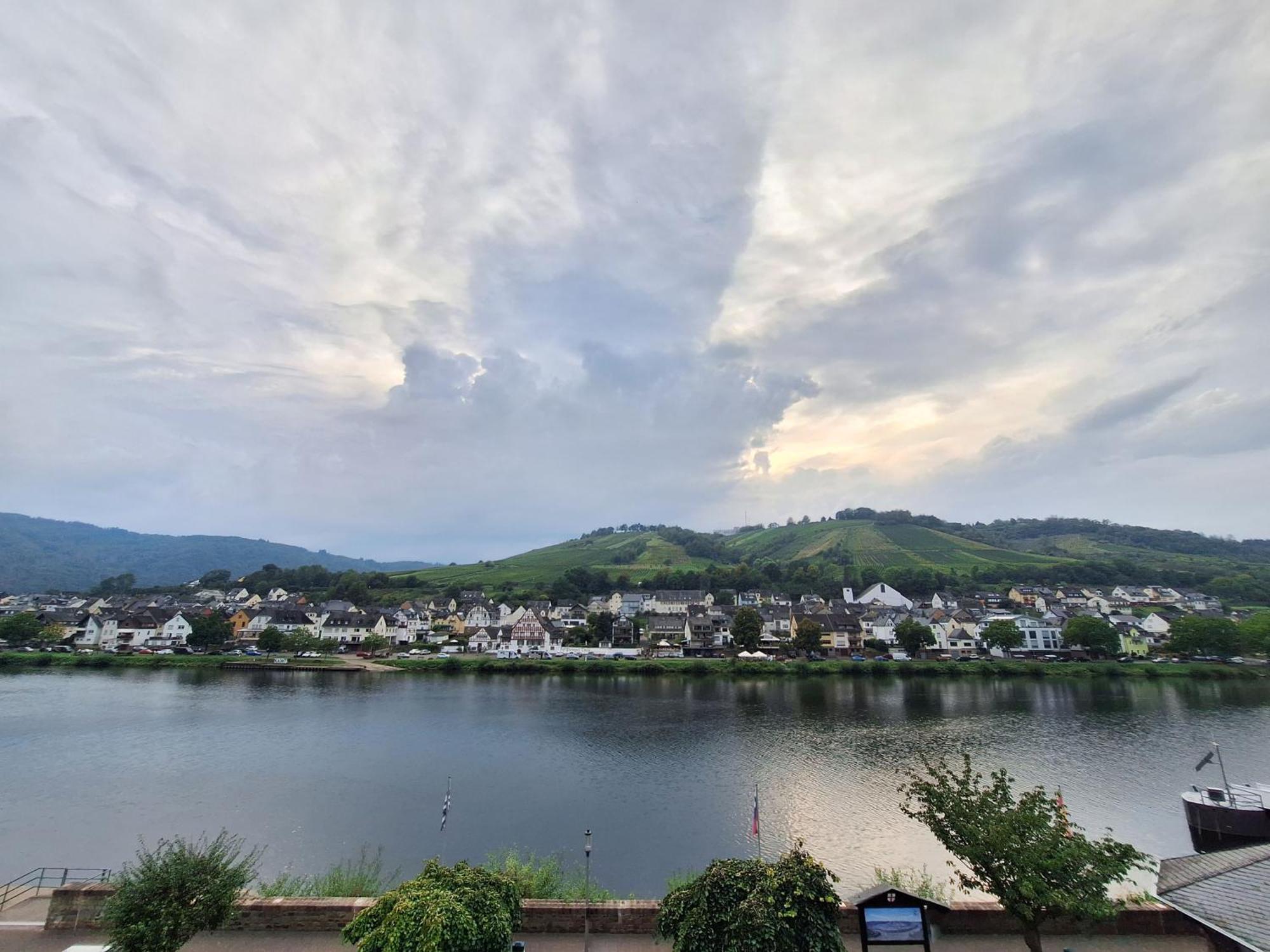 Mosel View Old Town Apartments Целль-ан-дер-Мозель Экстерьер фото