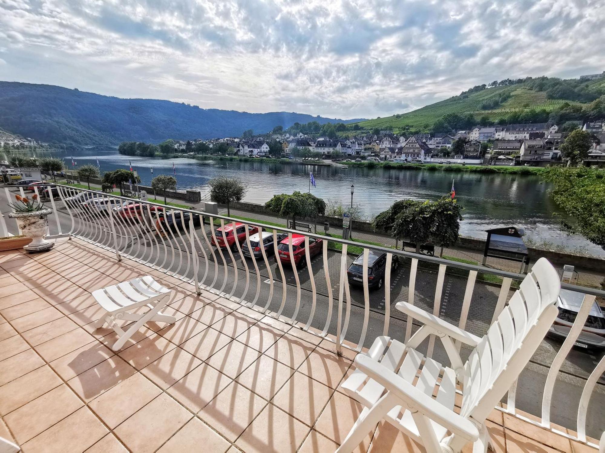 Mosel View Old Town Apartments Целль-ан-дер-Мозель Экстерьер фото