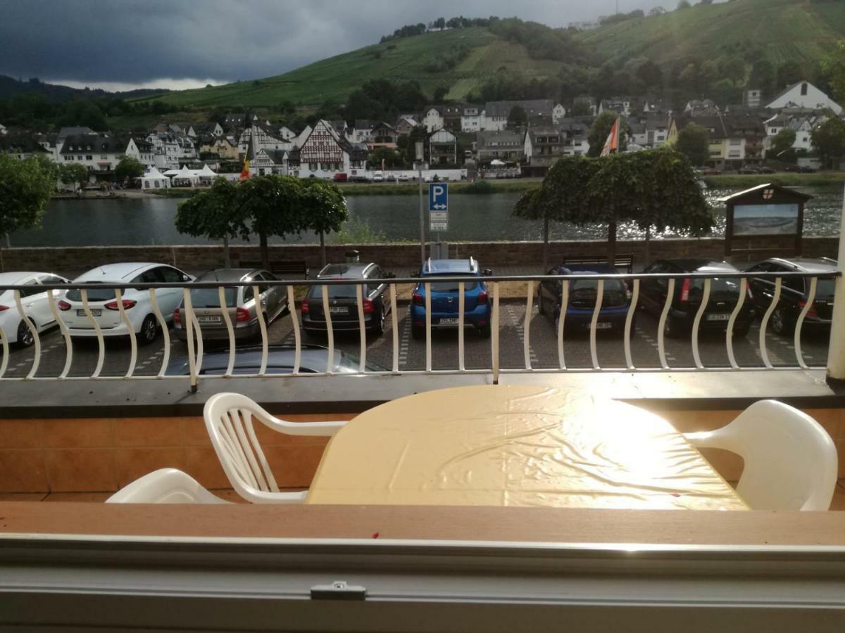 Mosel View Old Town Apartments Целль-ан-дер-Мозель Экстерьер фото