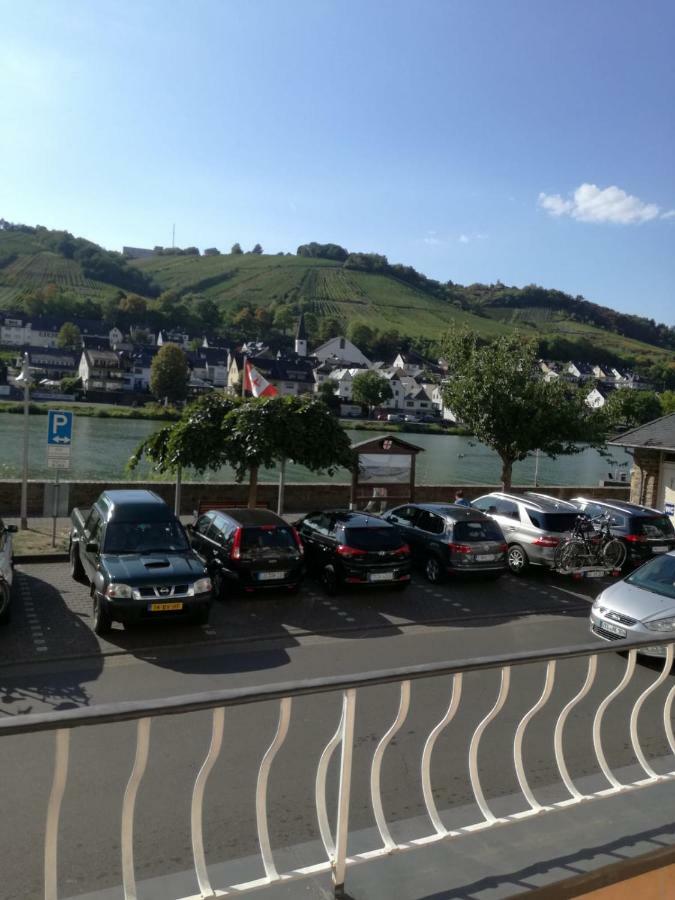 Mosel View Old Town Apartments Целль-ан-дер-Мозель Экстерьер фото